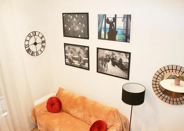Apartment Lofty - Massena Sq - 5 Min Walk