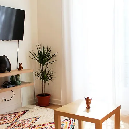Apartment Lofty - Massena Sq - 5 Min Walk Nice